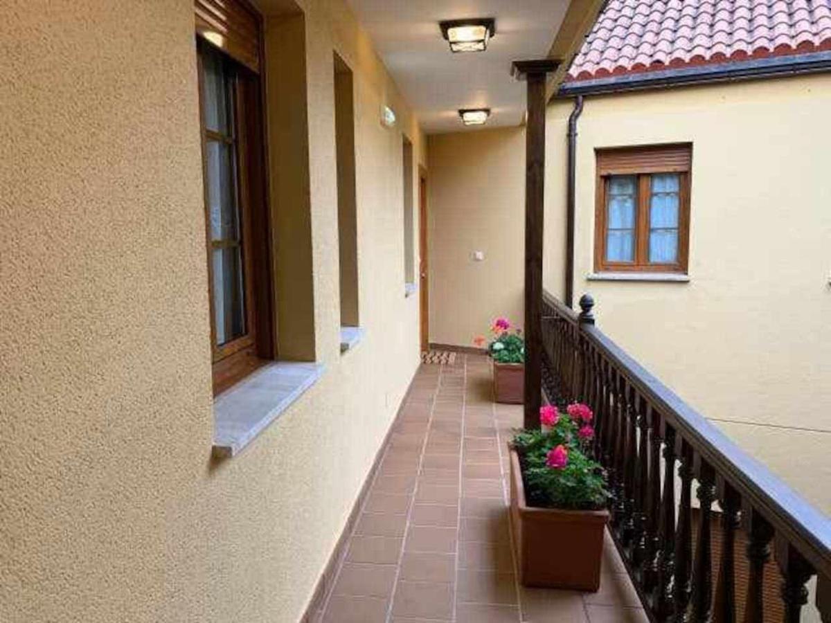 Cumbres De Los Picos Apartamento Los Abedules Poo  外观 照片